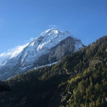 Ai Piedi Della Marmolada Appartement Canazei Buitenkant foto